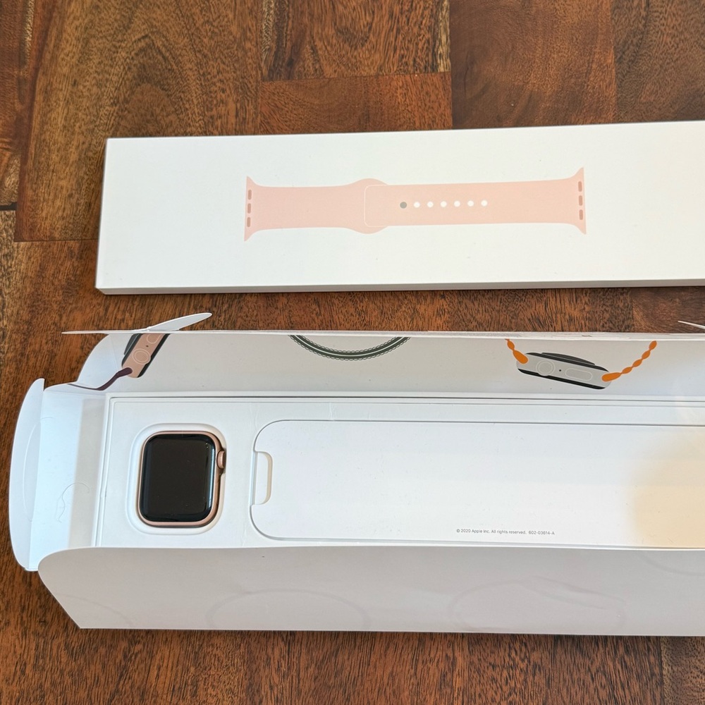 Apple Watch Series 6 (GPS + Cellular) Rose Gold 40mm